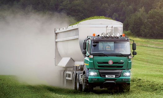 Pulling a 65 cubic metre bulk trailer, the Tatra Agrotruck would have aload capacity of 25,000kg on UK roads.