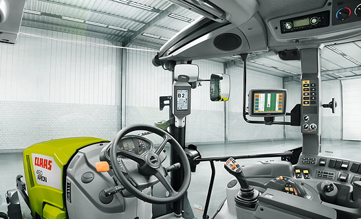 Dynamic steering allows the tractor to go from lock to lock in as little as one turn of the steering wheel.