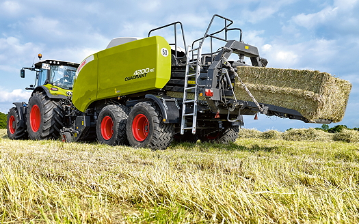 1608-Claas_Quadrant_4200RC_B