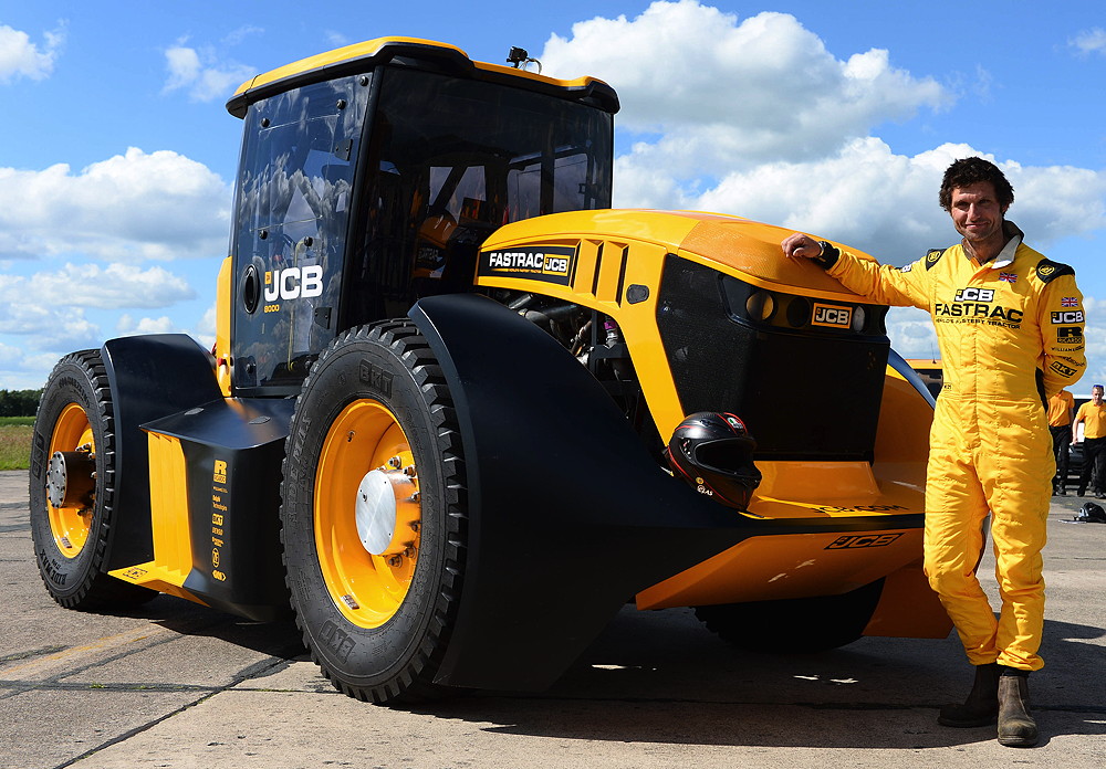 Guy Martin drove the record-breaking customised JCB Fastrac 8000 at more than 103mph.