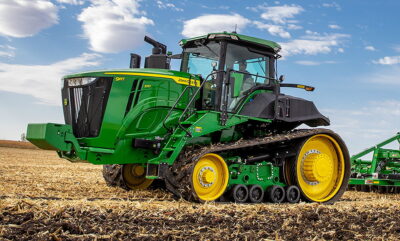 Deere's 627hp 9RT570 heads three twin-tracked models in the new 9R Series. 