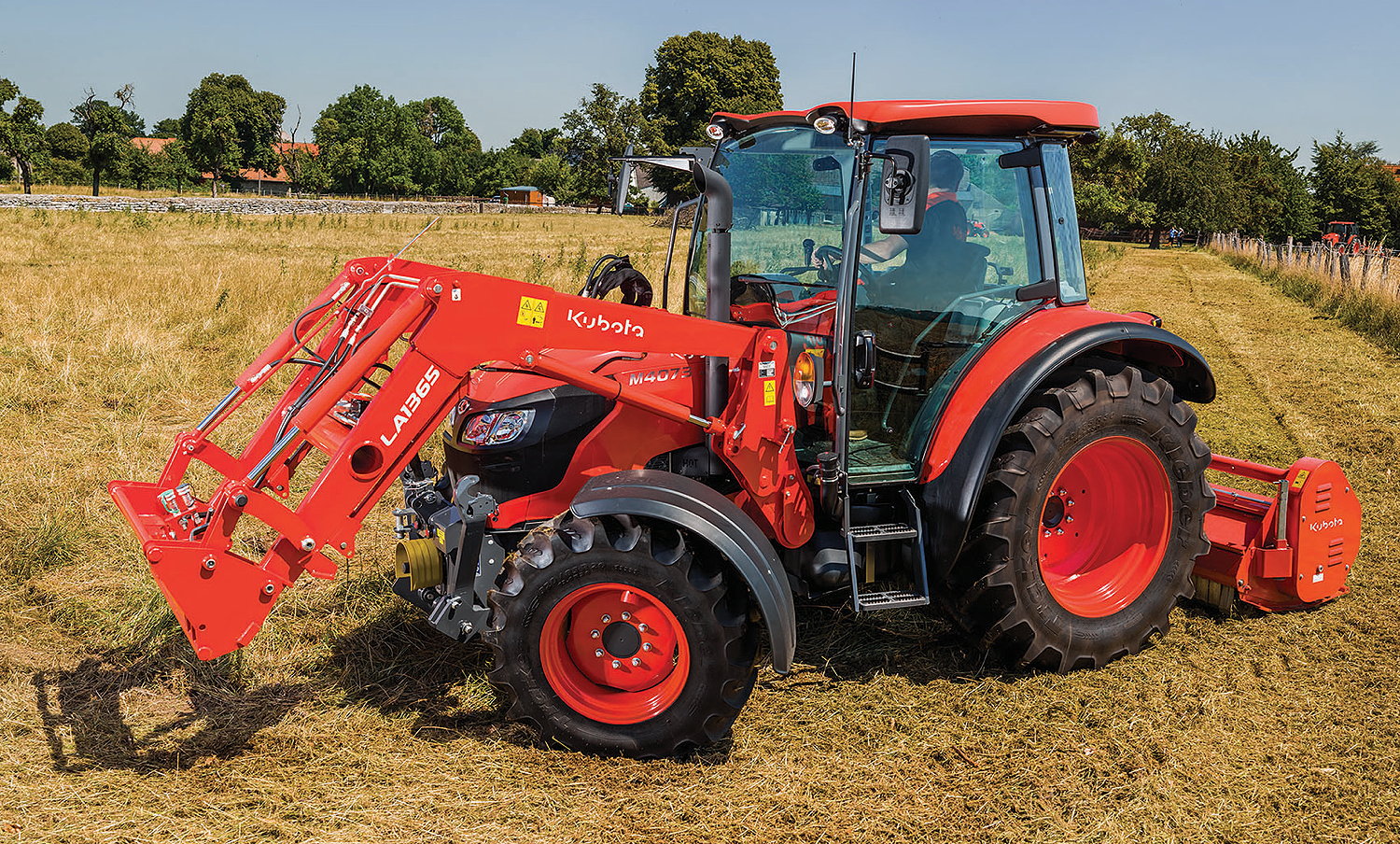 The 74hp Kubota M4073 can be fitted with the brand's LA1365 front loader.