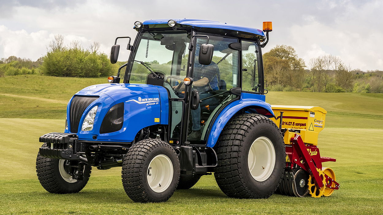 The top-of-the range Boomer 55 offers 57hp in its new Stage V format