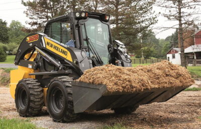 The latest New Holland L328 is one of nine models in the current range