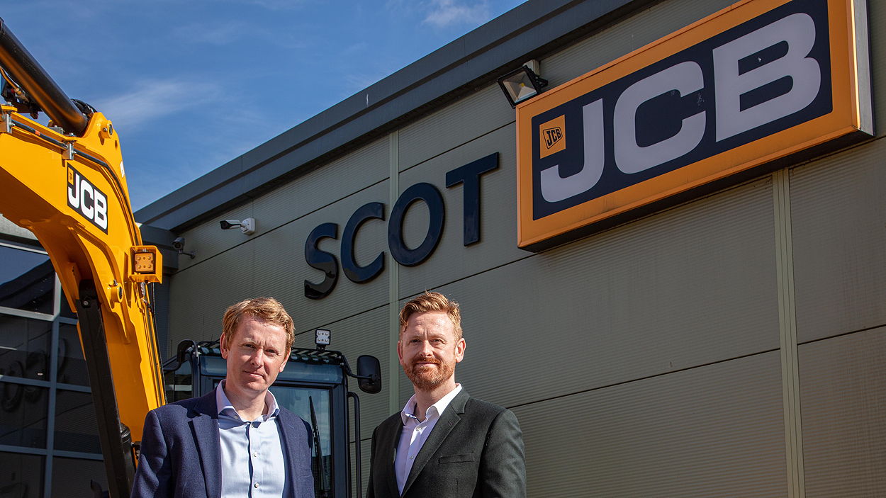 Iain (left) and Robin Bryant, joint managing directors of the Scot JCB group