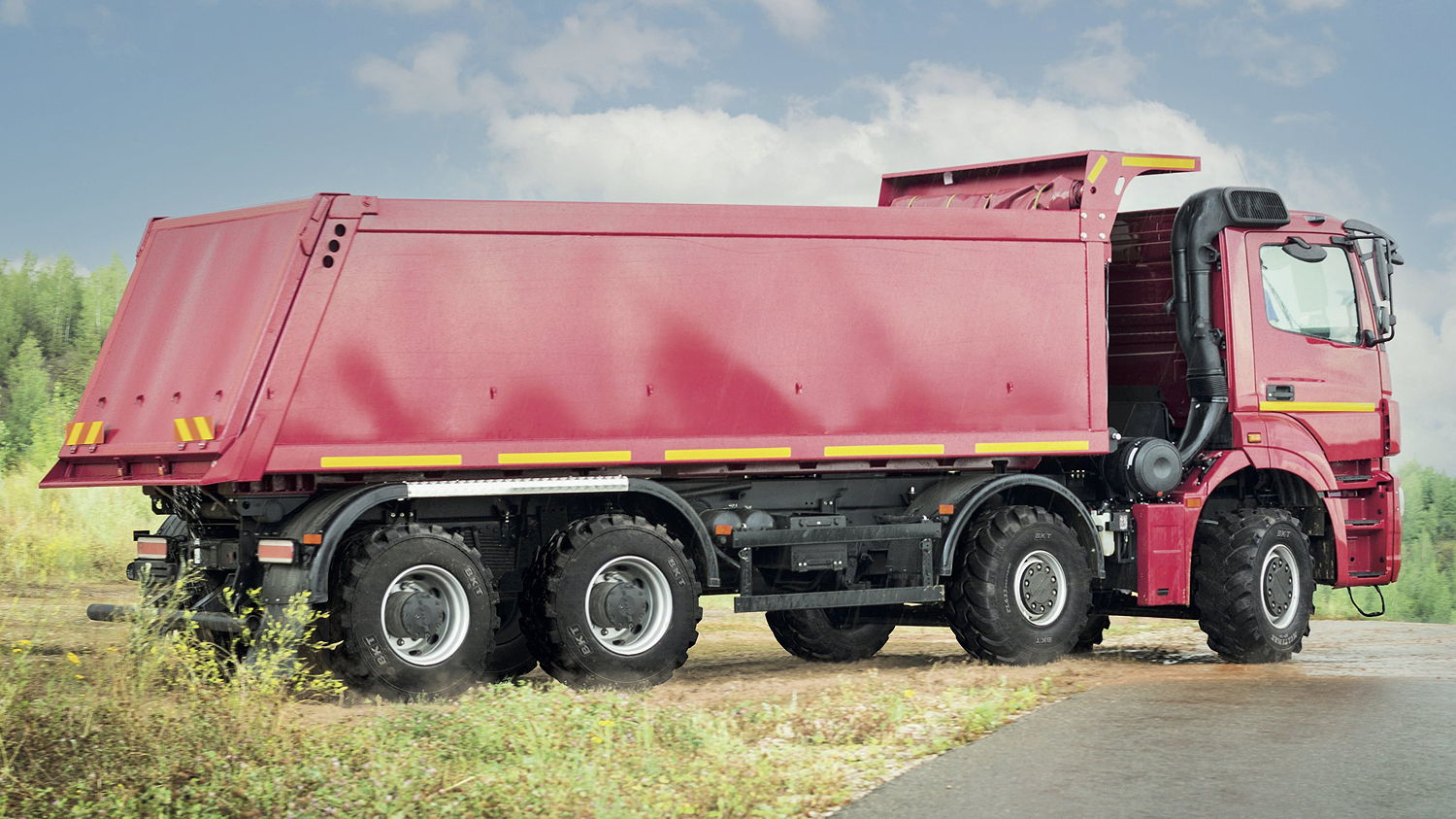 The use of on-/off-road trucks is increasing in agriculture