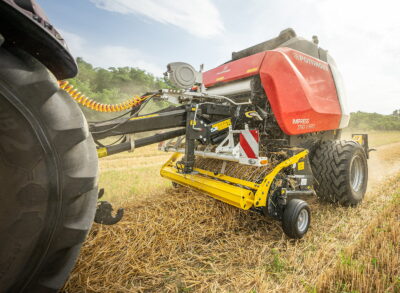 The new Pöttinger Impress 3190V Pro also performs well in straw