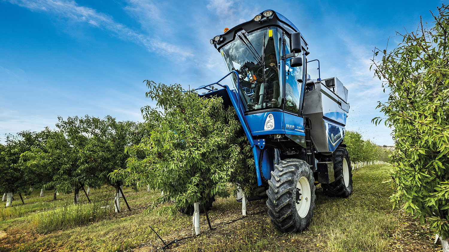 The new super-high-capacity New Holland Braud 11.90X Multi