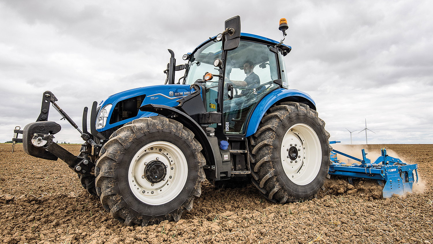 The New Holland T5.120 utility tractor offers 120hp