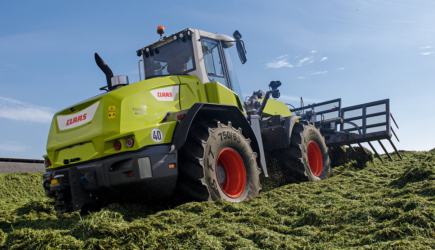 The new Claas Torion 1511P offers load-sensing hydraulics with a maxiumum flow of 228 lit/min