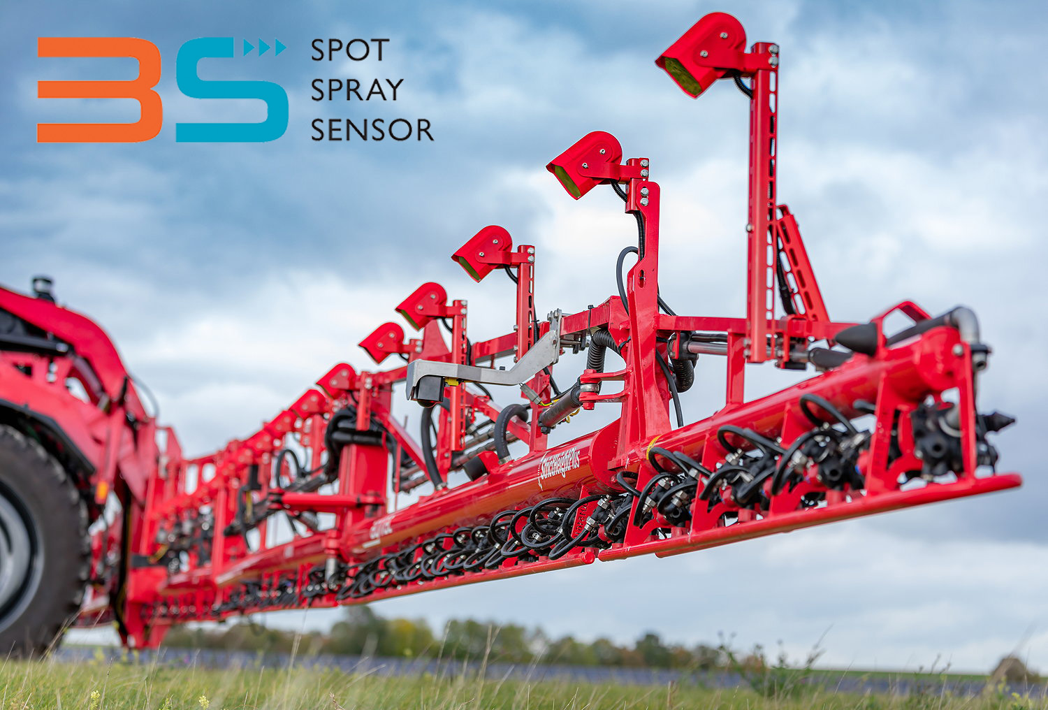 For the highest precision, the new 3S Spot Spray System from Exxacvt Robotics is deployed with sensors at 1.0m intervals