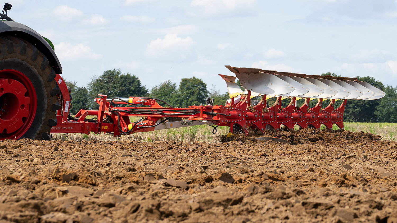 The new Pöttinger Servo 6000 T semi-mounted plough