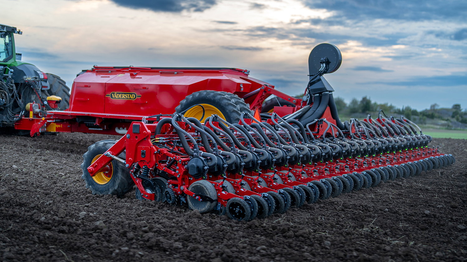 The Väderstad Tempo L 16-24 Central Fill seeder will be available from the end of 2022