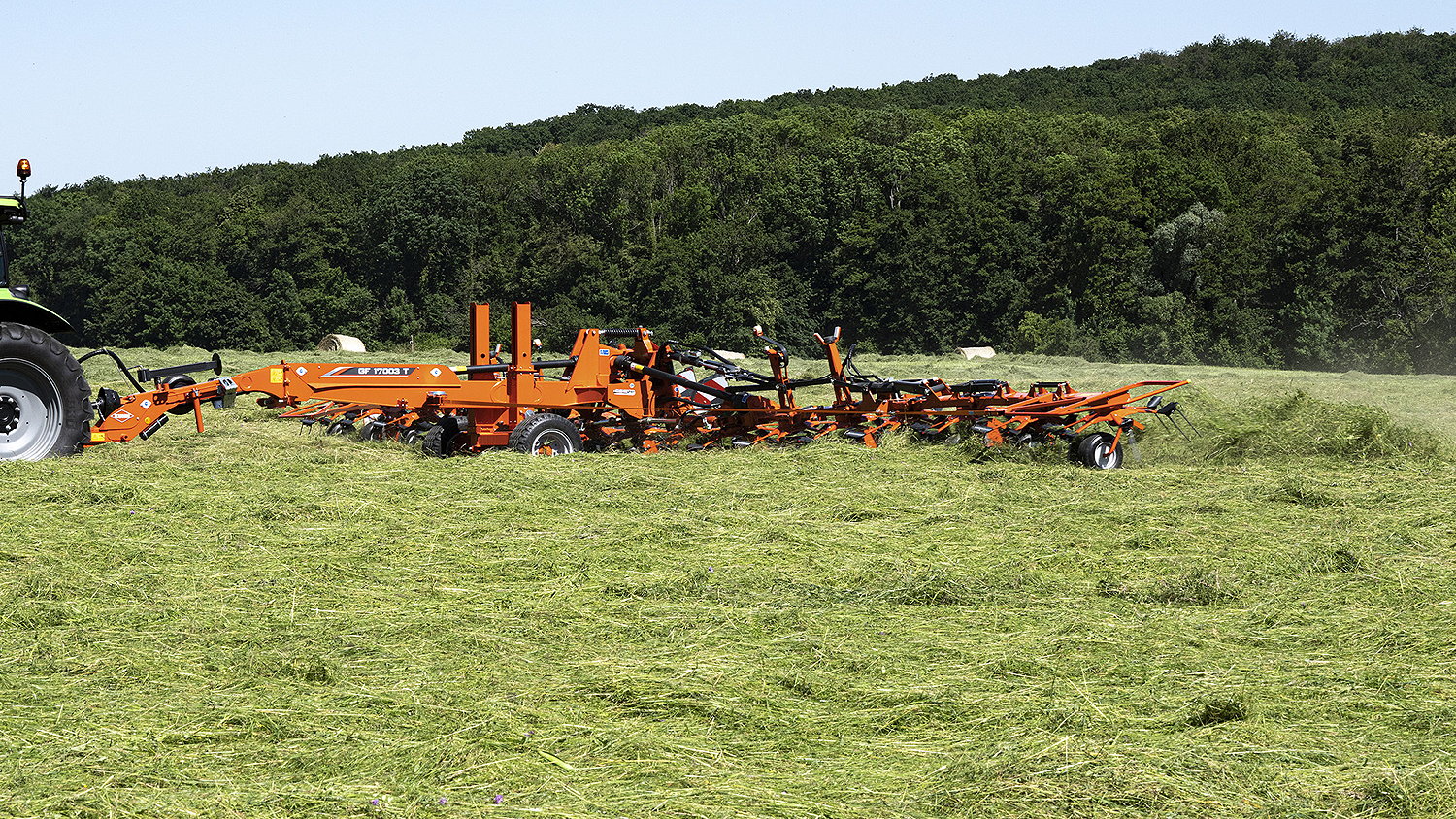 Kuhn has unveiled the new GF series tedder that will be available in 13 and 17m working widths