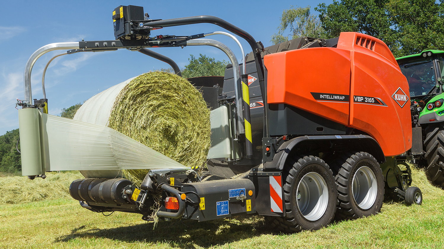 Kuhn has launched its new VBP 3165 variable-chamber baler with film-on-film binding