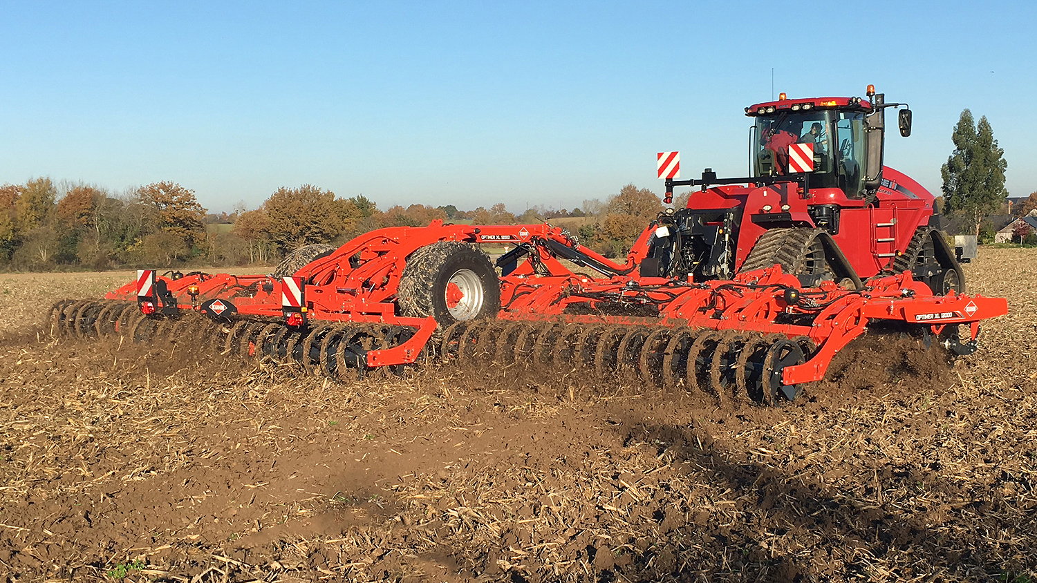 Kuhn has launched the new 12m Optimer that features Steady Control.