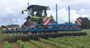 Carre's Rotanet Control mechanical weeder