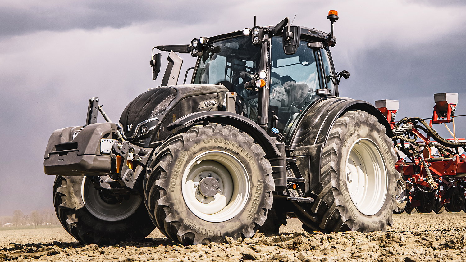 Valtra's 5th generation N Series has won a Red Dot Design Award 2022.