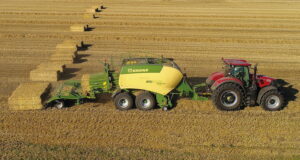 Krone's new BaleCollect system ensures efficient bale collecting and less field traffic.