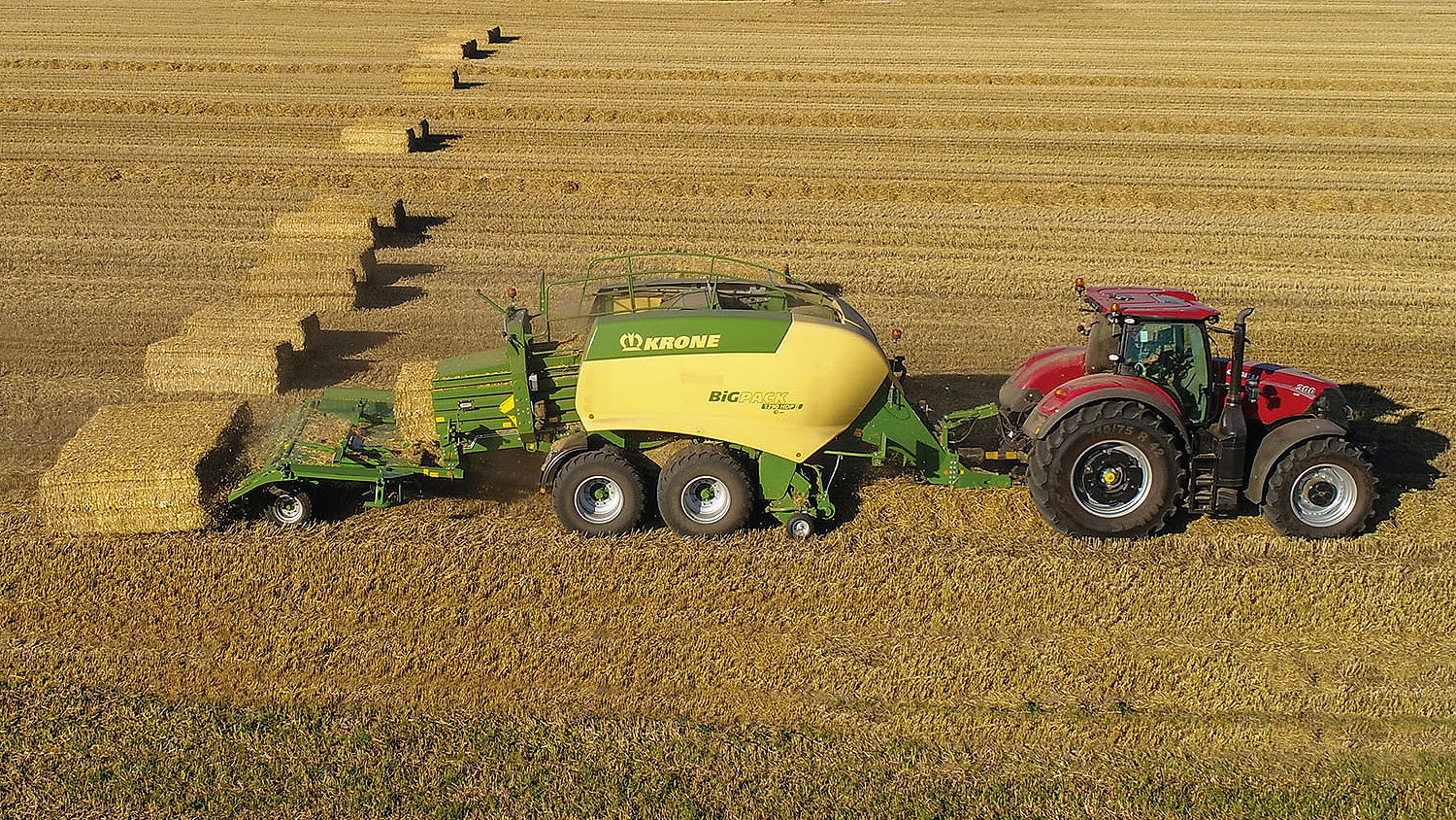 Krone's new BaleCollect system ensures efficient bale collecting and less field traffic.