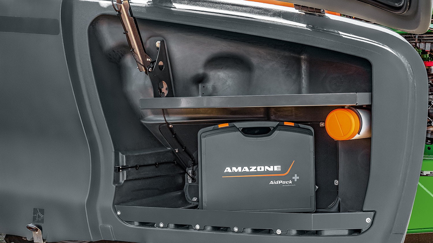 The new Amazone AidPacks can be stowed in the sprayer's storage compartment, keeping it safe and close to hand