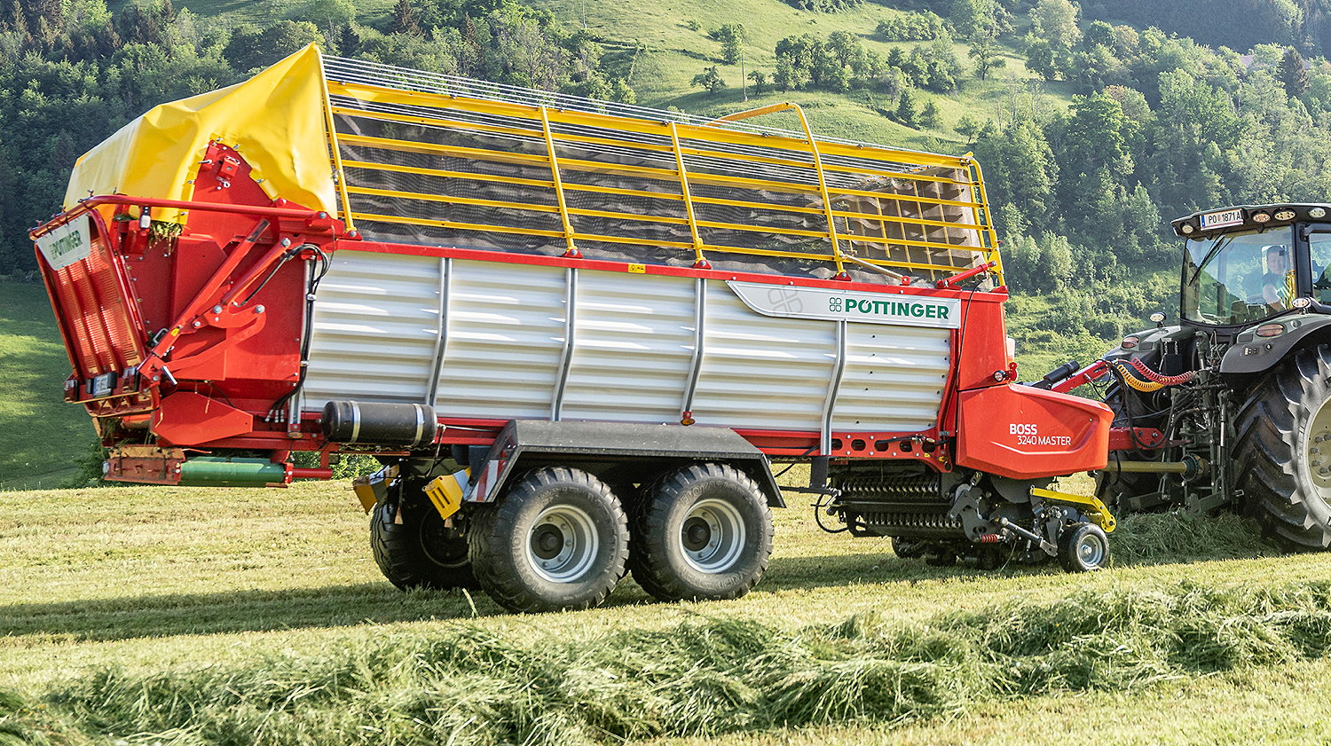 Pöttinger's new Boss 3240 Master forage wagon