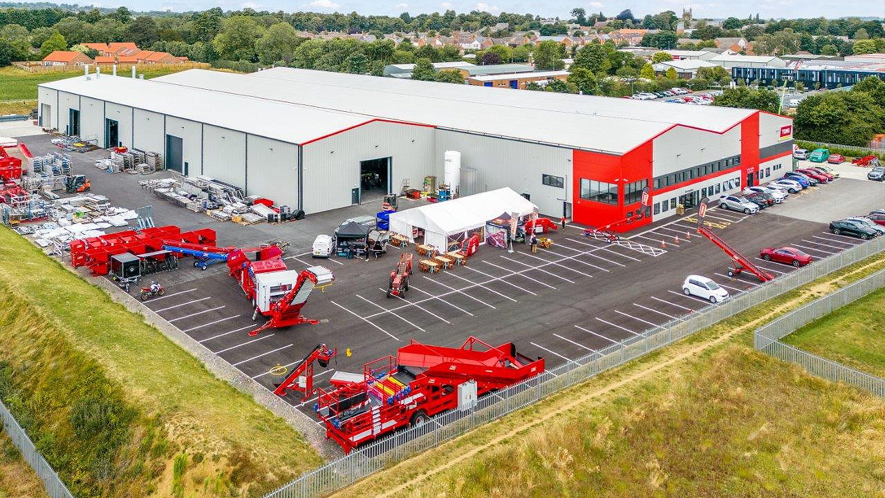 Tong Engineering is now operating from this purpose-built 8,500 square metre site at Spilsby, Lincolnshire.