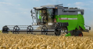 There are five models in Fendt's new Corus 500 range of five-straw-walker combines.