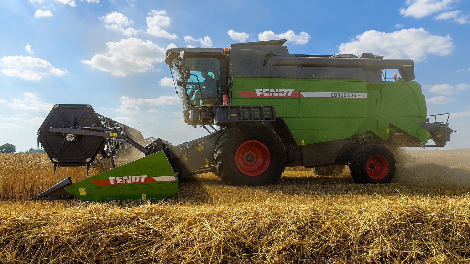 Fendt's new Corus 500 five-straw-walker combines offer power outputs from 185hp to 260hp.