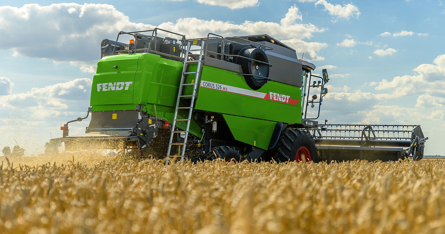 Fendt's new Corus 500 five-straw-walker combines are available with the brand's FreeFlow and PowerFlow headers with working widths up to 7.2m.