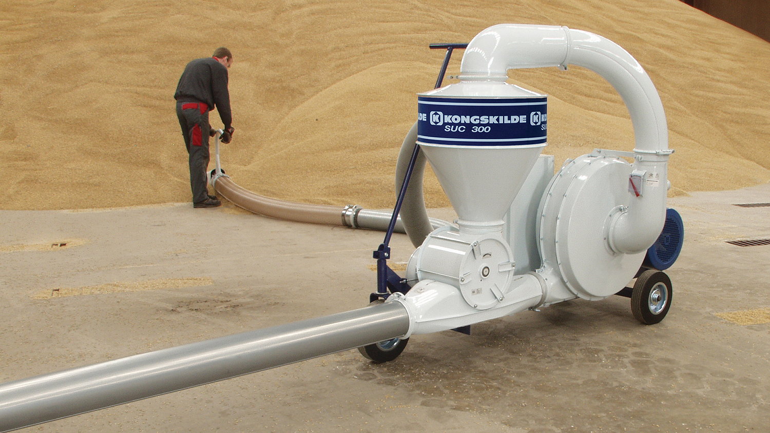 Kongskilde's Suc-E 300 grain suction blower.