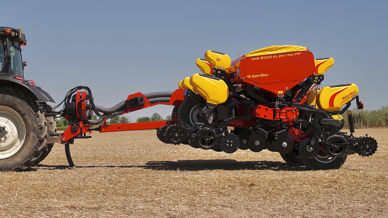 The advanced MaterMacc MS9000 series seeder.