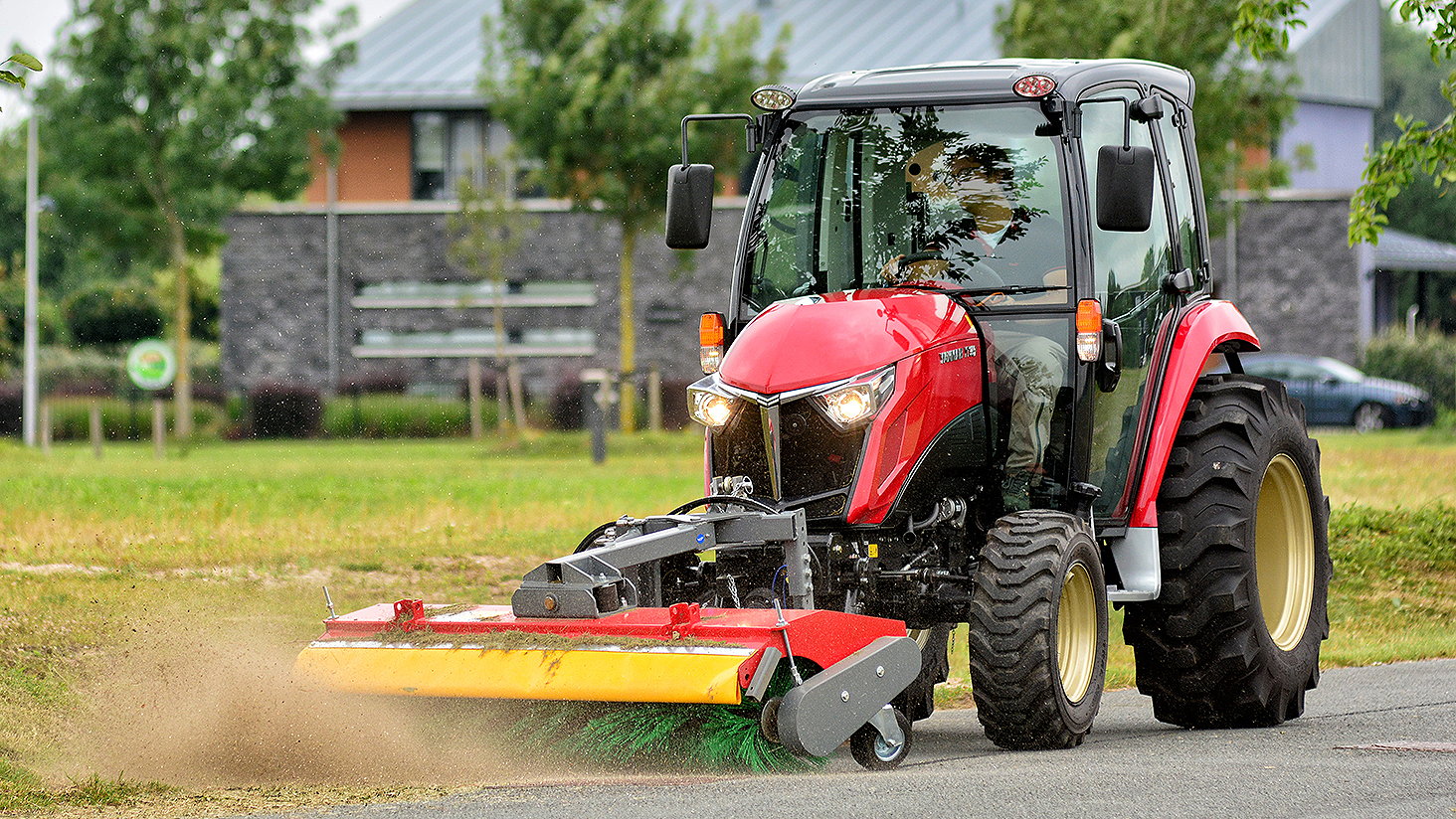 Yanmar's YT3 tractors for the European market now leave the factory with a free five-year (5,000 hour) warranty.