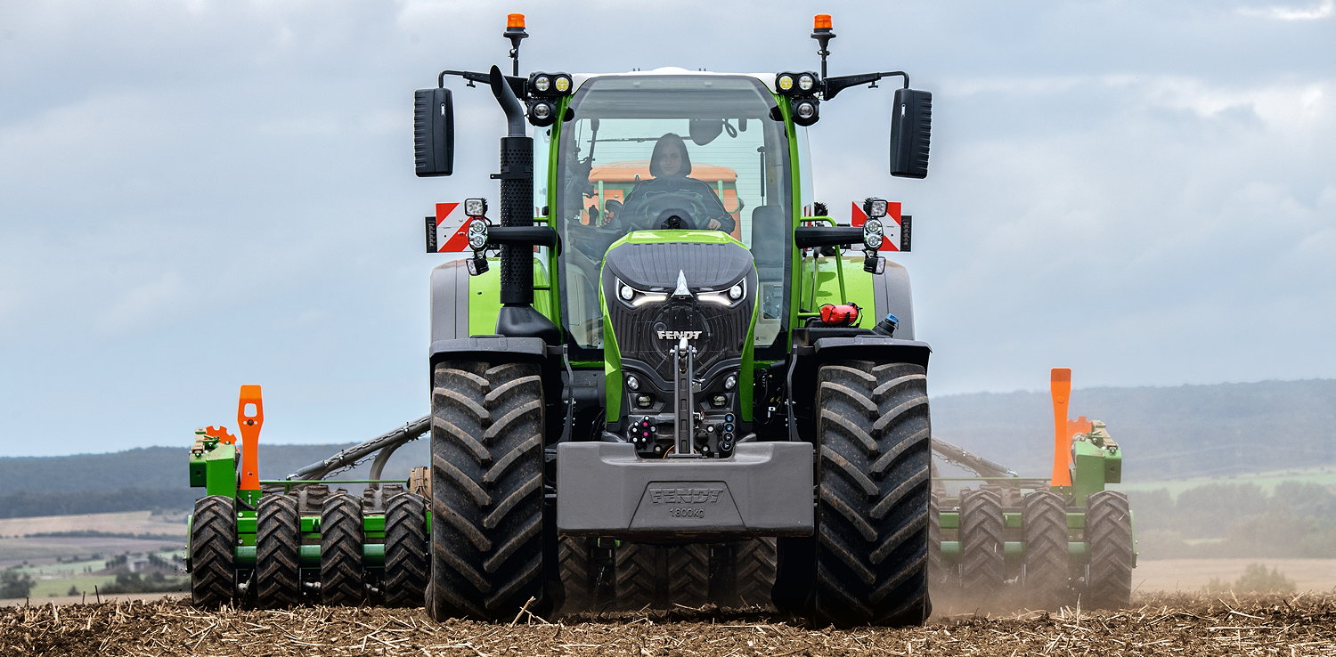 For the first time, Fendt's 2023 Vario 700 tractors can be specified with a 60km/hr top speed.