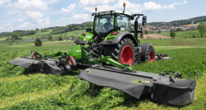 The 2023 Fendt Slicer 860 KC-RC butterfly rear mower.