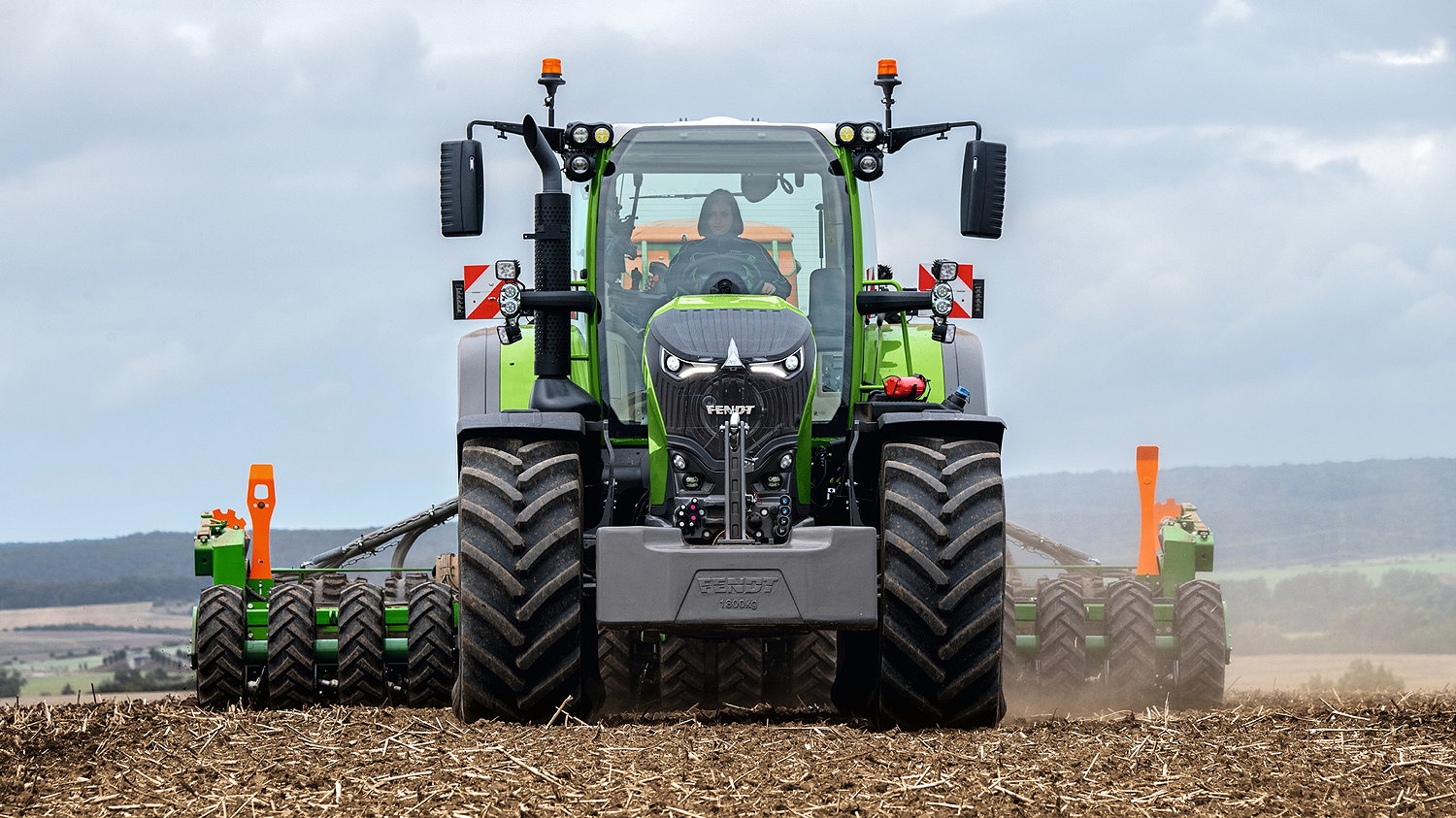 The first tractor to benefit from Agco's new Core75 engine is the Generation 7 Fendt 700 Vario.