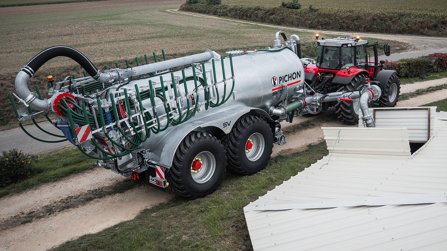 Pichon's SV series slurry tankers can now spread effectively travelling up and down slopes thanks to the brand's new Alta double unloading system.