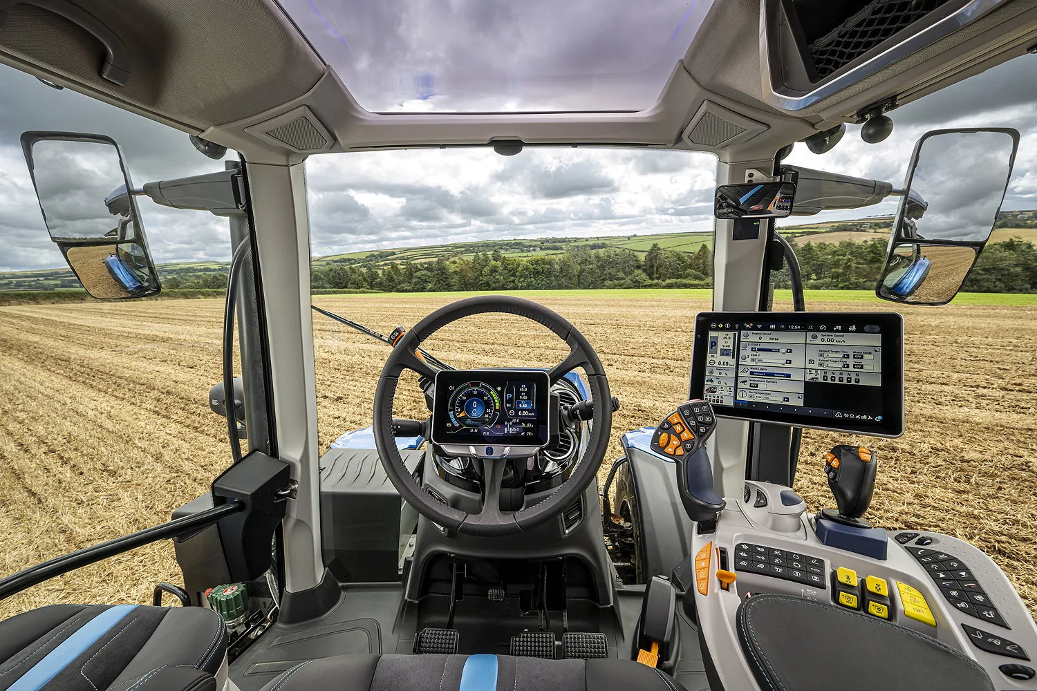 New Holland's prototype T7 LNG tractor is equipped with the brand's latest precision technology tools.