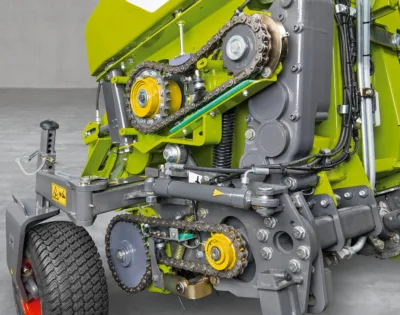 Optional automatic lubrication of the drive chains of the pick-up reel and intake auger of the pick-up is available on the 2023 models from Claas' Jaguar forager range.