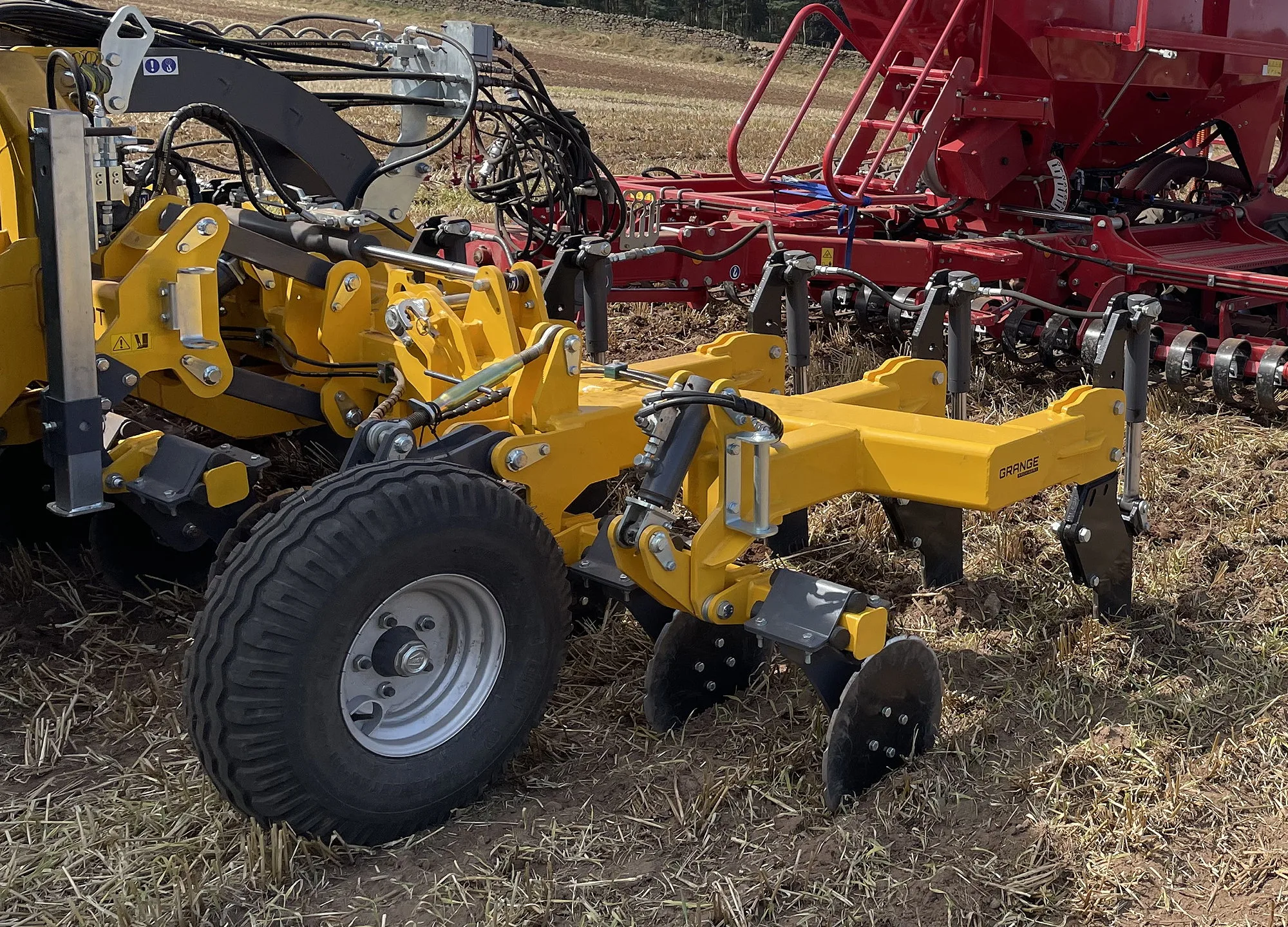 Grange Machinery offers a range of machines that help lower the cost of crop establishment while improving soil structure and efficiency in the field. They are said to match perfectly with drills and cultivators from Horsch, also distributed by Manns.