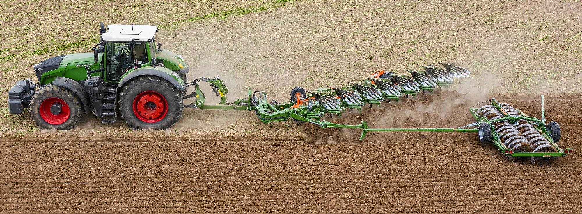 Amazone's new Tryok 400 Onland models are offered with a choice of seven, eight or nine furrows for tractors of up to 400hp.