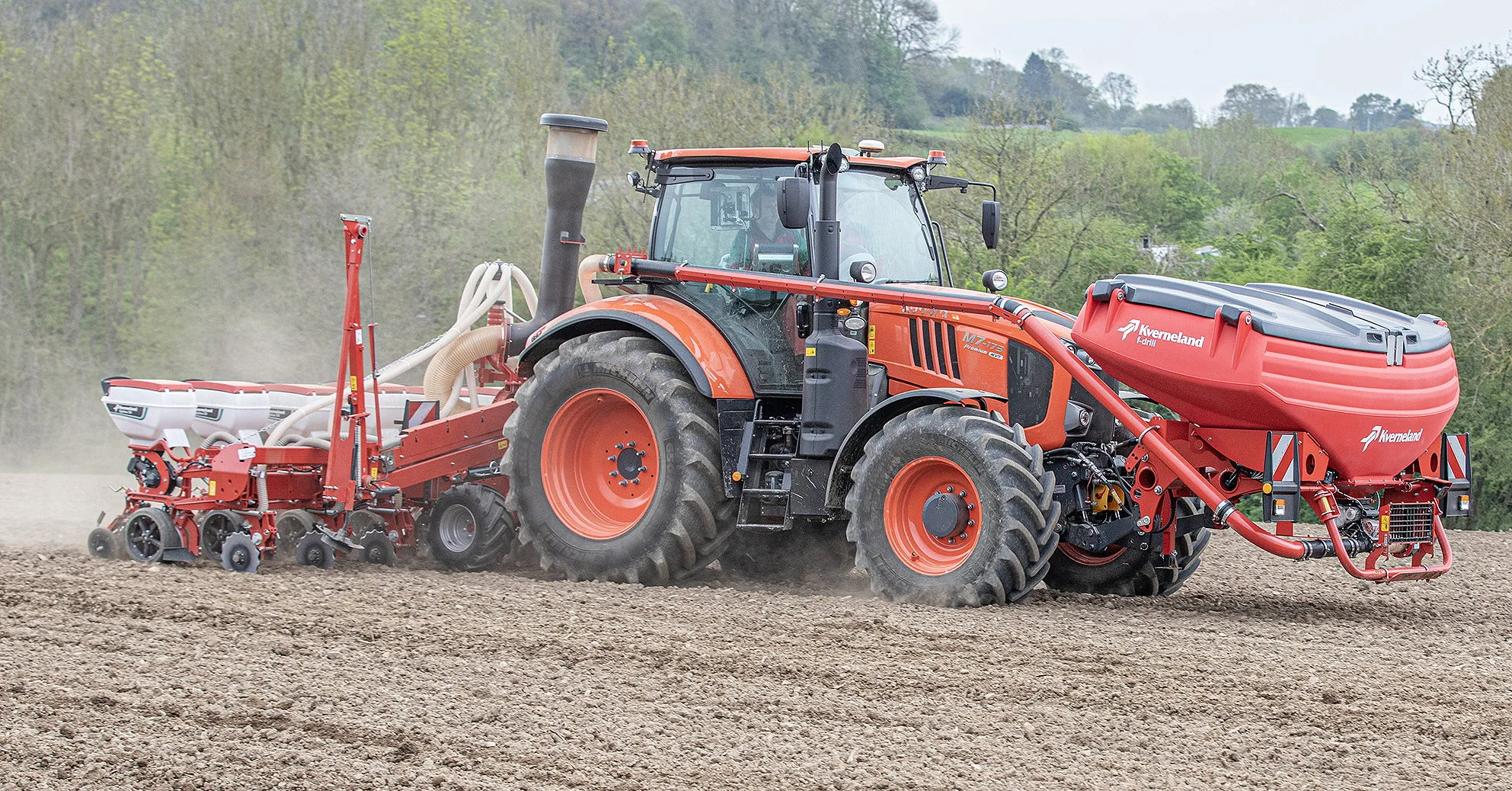 Kverneland's new F-Drill Compact and F-Drill Maxi hoppers offer capacities of 1,600 litres or 2,200 litres respectively.