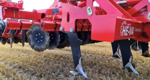 The Combi-Disc Stealth cultivator from Opico features ultra-low-disturbance legs and a choice of different points.