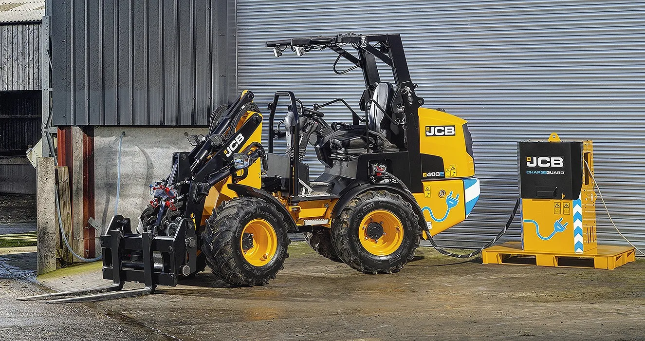 JCB’s off-board rapid charger delivers a full charge from a three-phase supply to the new E403 compact wheel loader in just two hours.