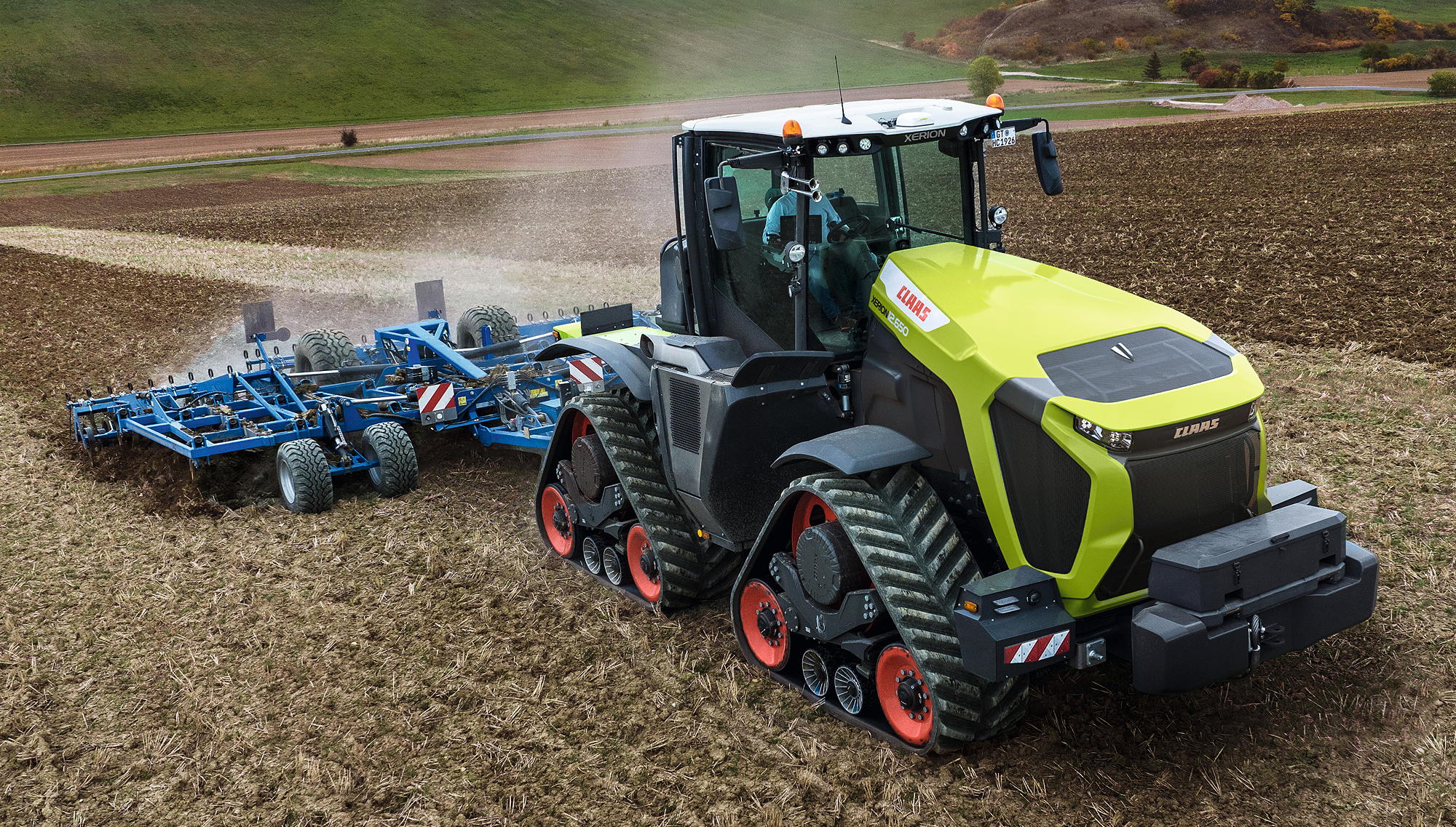 The two new Claas Xerion 12.590 and 12.650 models have been designed as highly efficient specialists for the toughest of draught work.