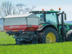 Kverneland's narrow-frame CL W Pro fertiliser spreader slots into the brand's range, replacing the single weigh-cell CL EW.