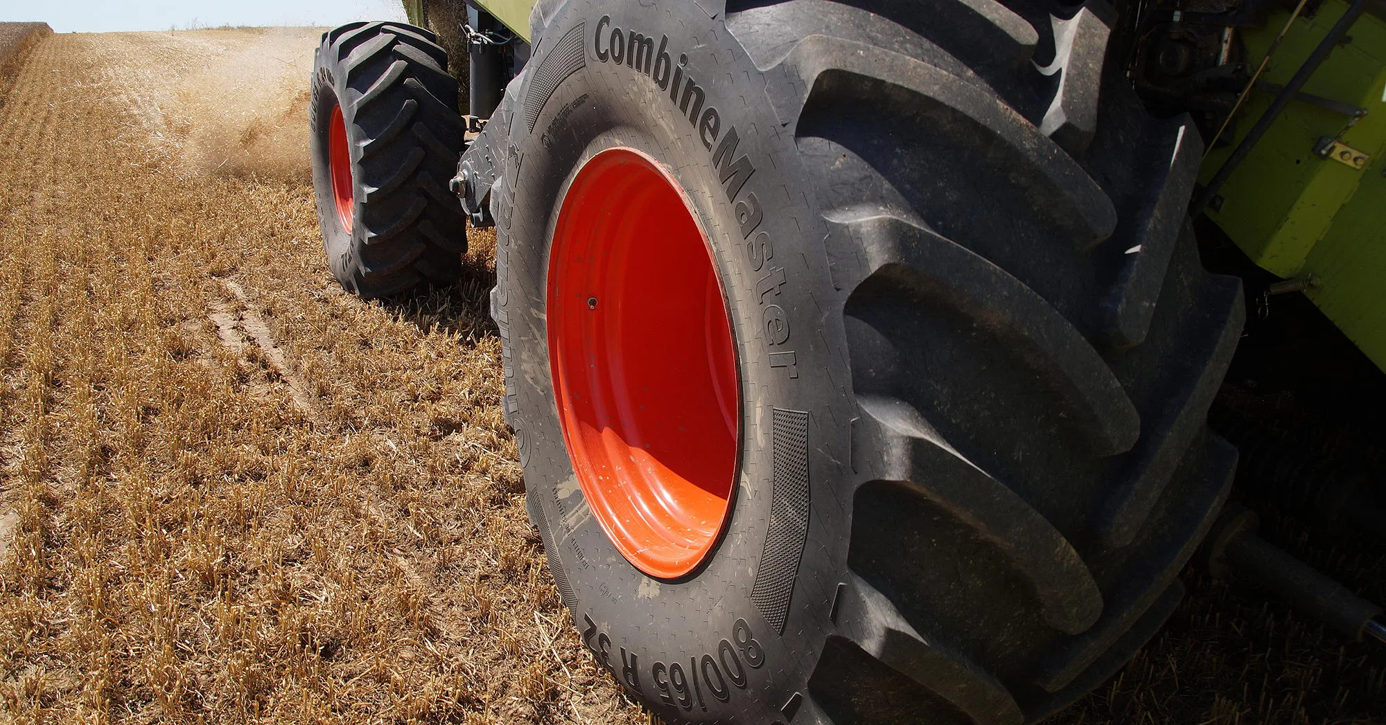 All Continental agricultural tyres, including for harvesters, are covered by a 10-year warranty to offer peace of mind.