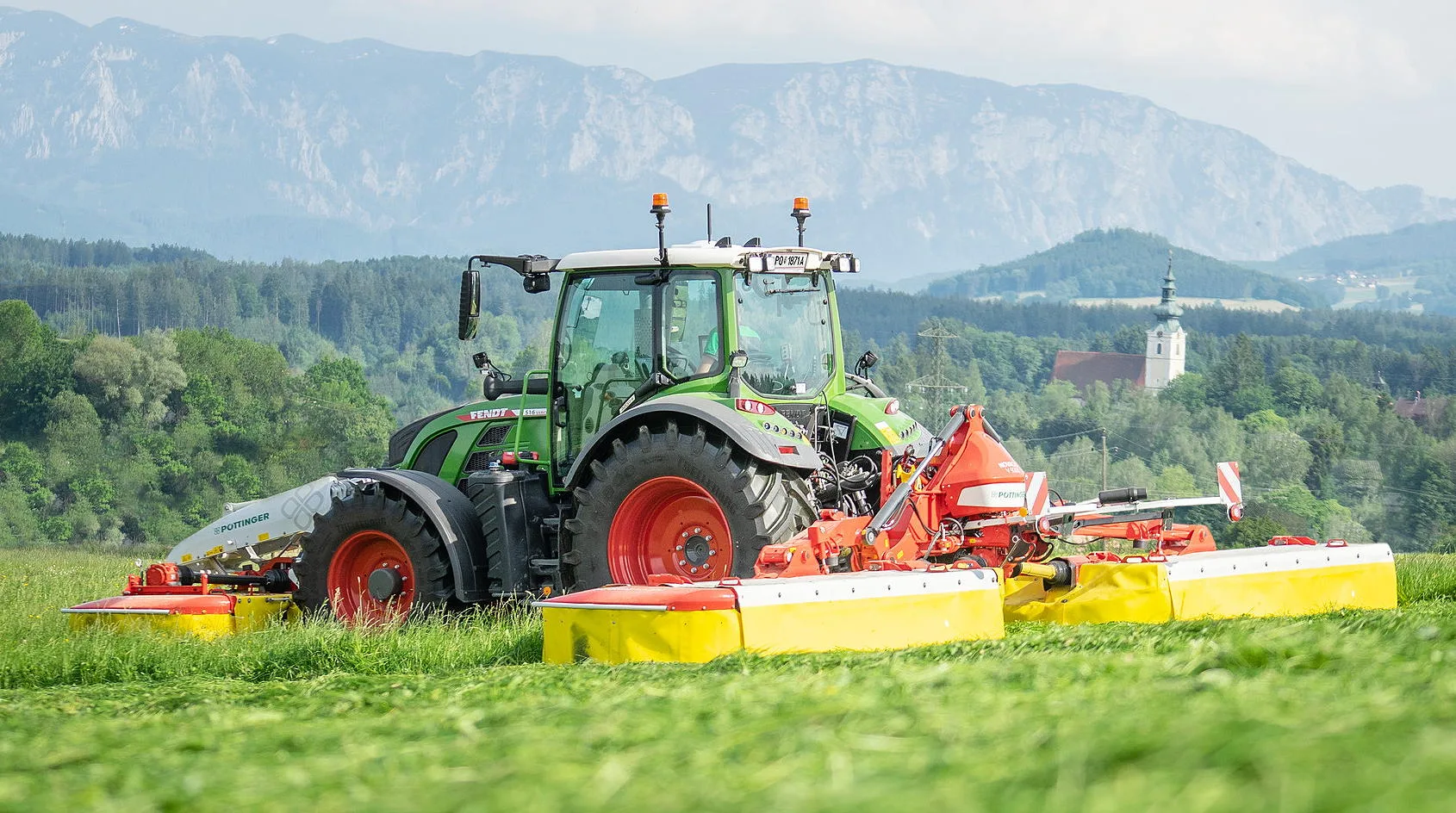 Pöttinger's new V Series Novacat mower combinations have been designed for the highest possible outputs.