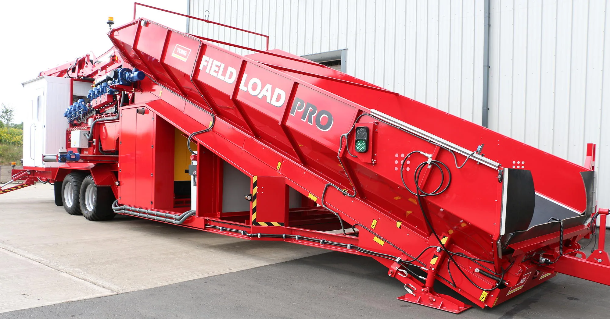 Tong Engineering has introduced a compact version of its FieldLoad Pro loading machine that's 1.8m wide.